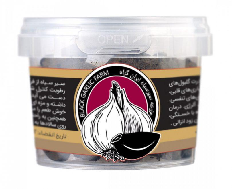 سیر سیاه با پوست